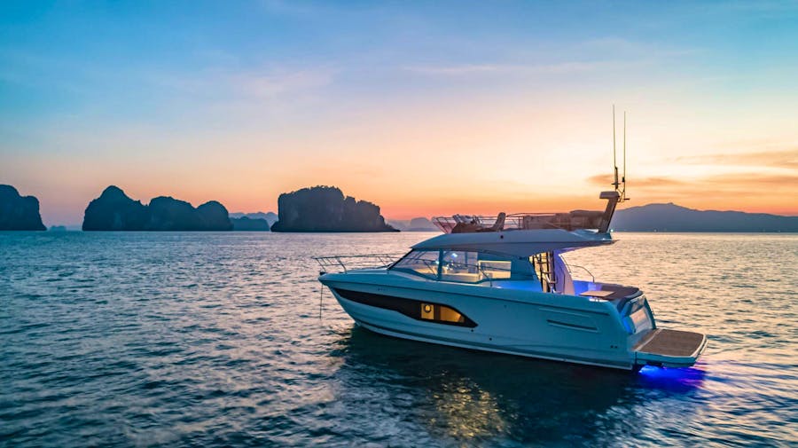 Prestige yacht for charter in Dubrovnik